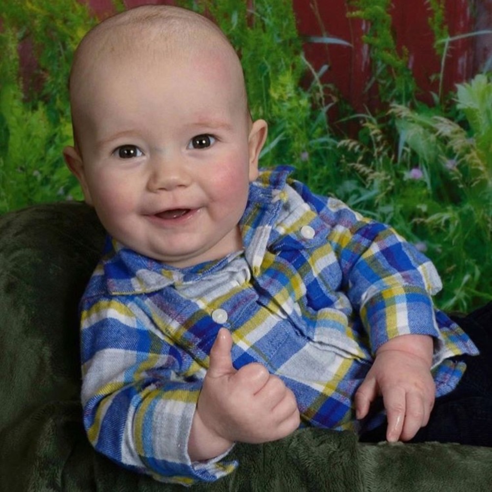 Meet your Posher, Elwa